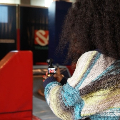 Séance vidéo dans un Trampoline Park pour les M1 Com de l'ISCAE