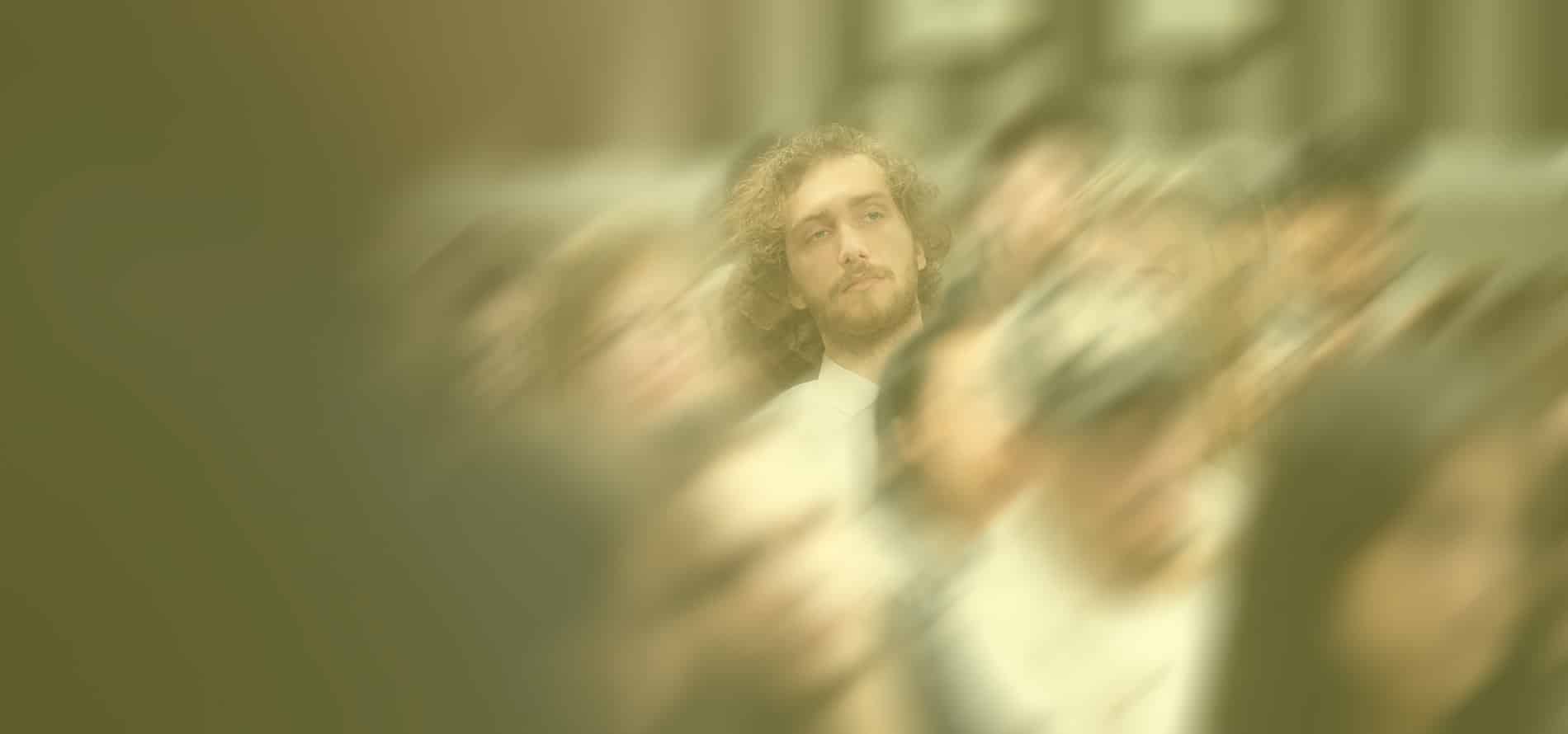 Élève concentré sur les cours à l'ISCAE