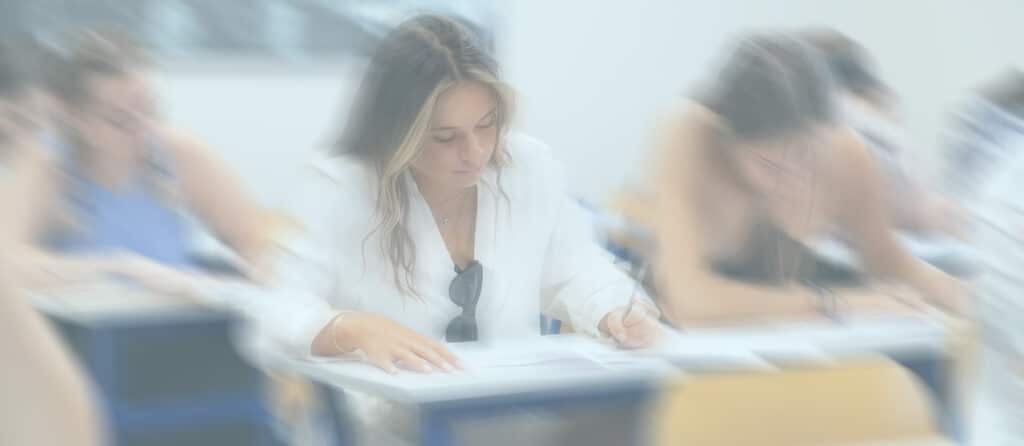 Etudiante dans une école de commerce à Nice